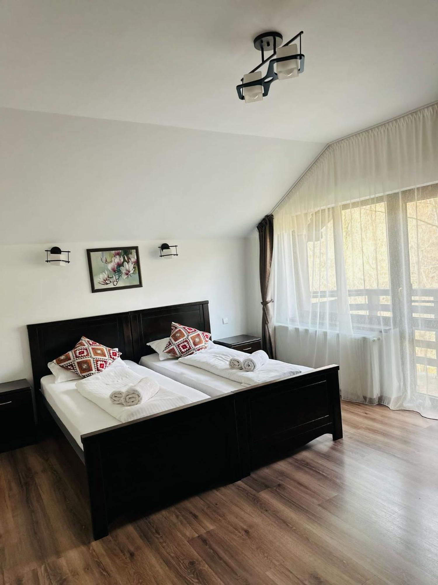Casa Valea Cernei Hotel Isverna Eksteriør billede