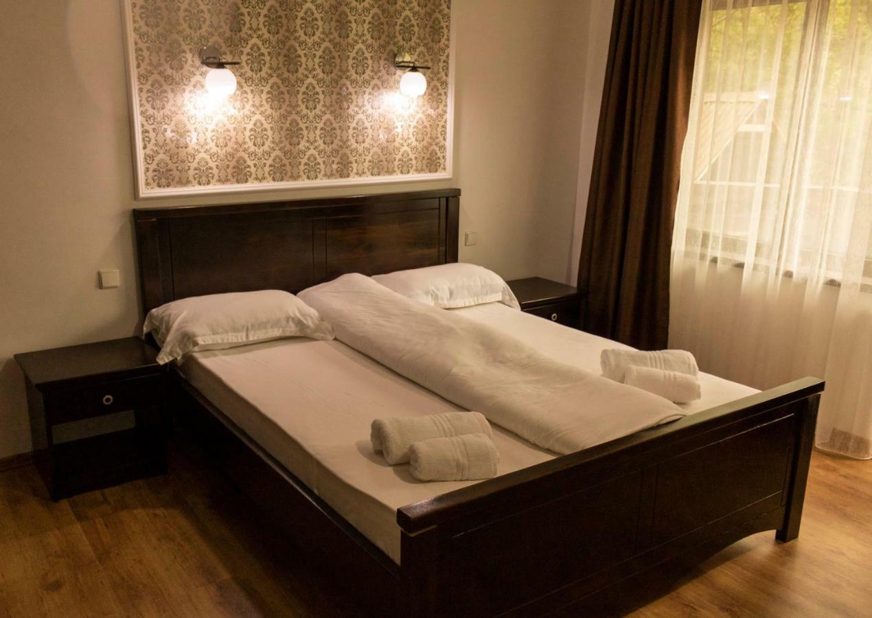 Casa Valea Cernei Hotel Isverna Eksteriør billede